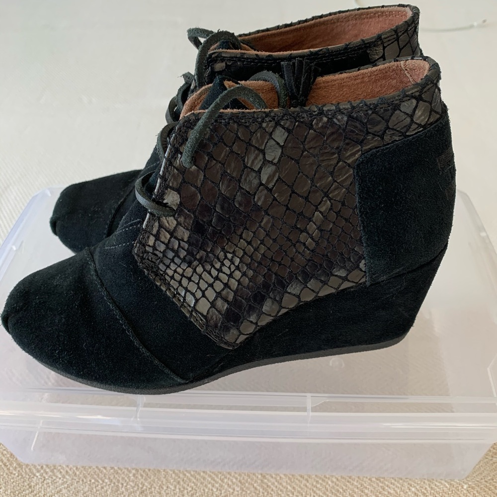 Booties, good condition